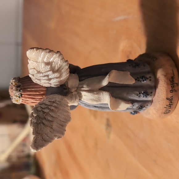 AVAILABLE - 1995 February flower Angel Daffodil by Linda Grayson. - Picture 4 of 7